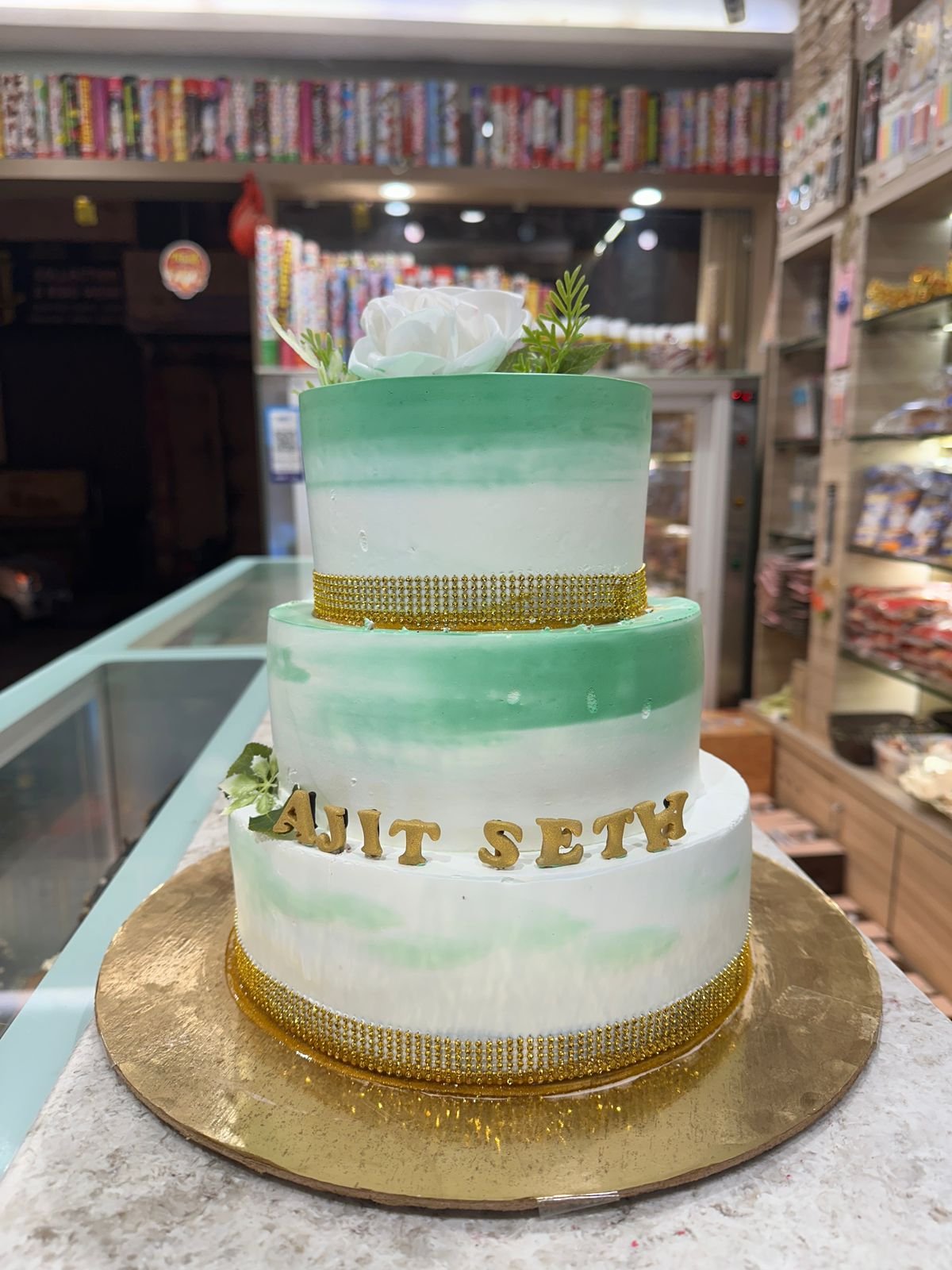 customized cake