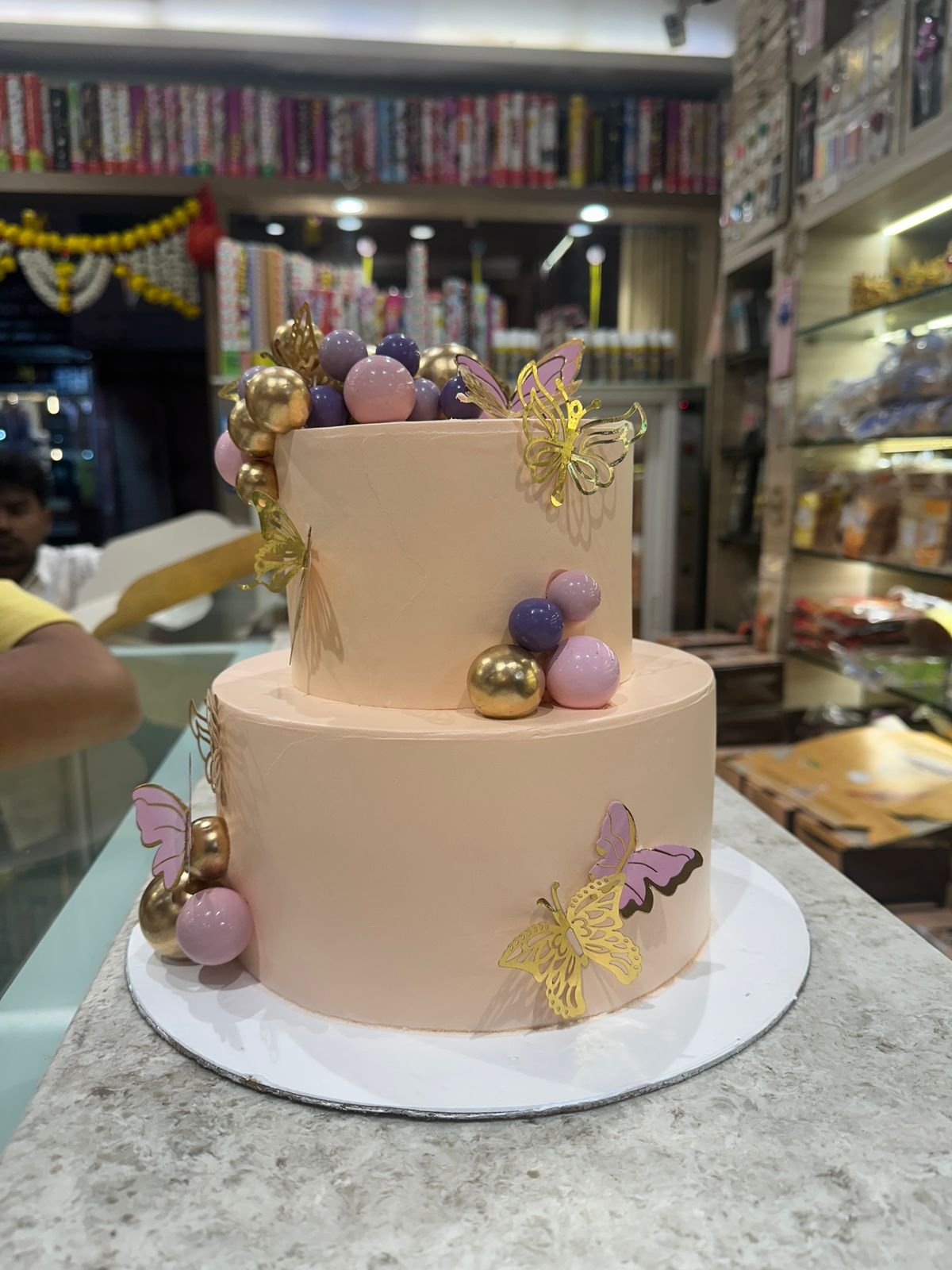 customized cake